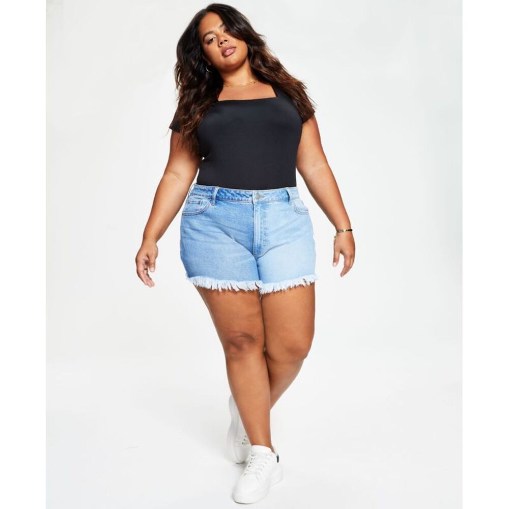 Tinseltown Trendy Plus Size High Rise Frayed Hem Mom Shorts